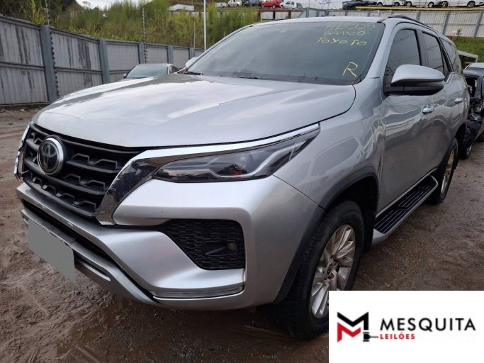 TOYOTA HILUX 20/21