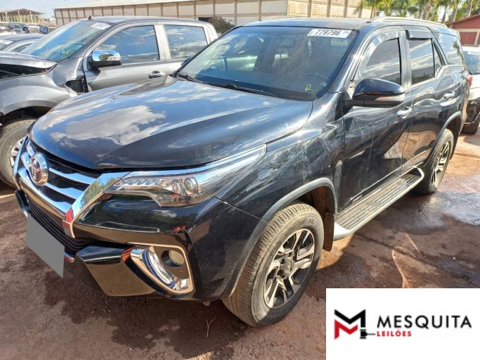 TOYOTA HILUX SW4 16/17