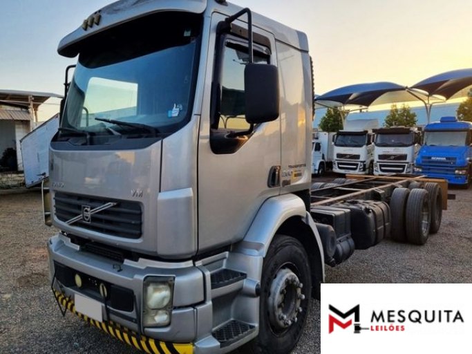 VOLVO VM-260 08/08