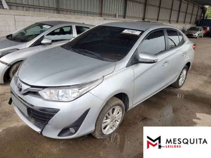 TOYOTA YARIS SEDAN 21/21