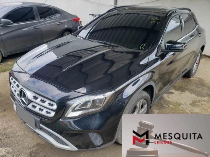 MERCEDES BENZ GLA 19/19