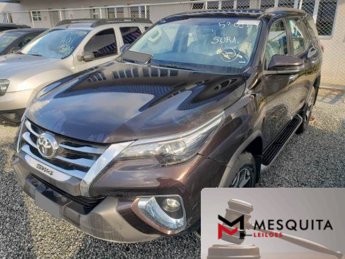 TOYOTA HILUX SW4 19/20