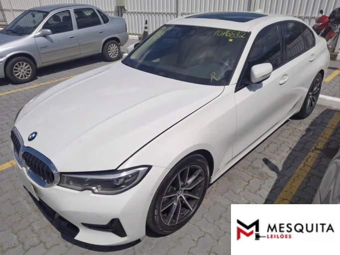 BMW 320i 21/22